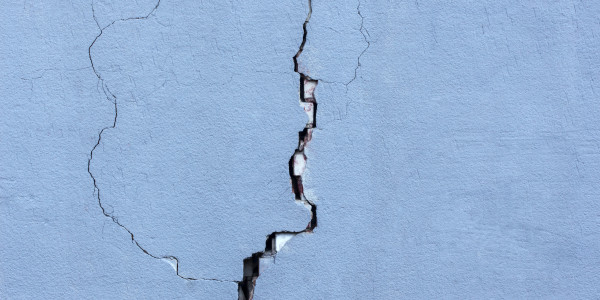Pintar Fachadas de Casas Unifamiliares / Chalets en Hospitalet de Llobregat · Reparación, Sellado de Grietas y Desperfectos